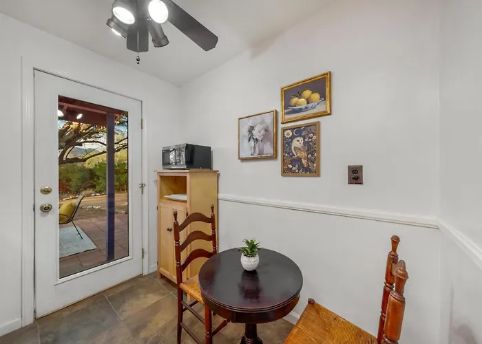 5 Min To Tmc, 3 Bedroom 2 Ba, Yard And Grill, *