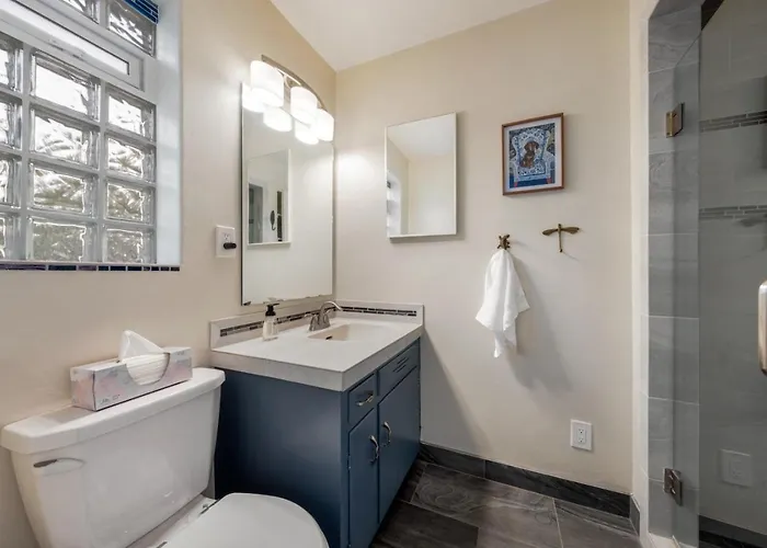 Сasa de vacaciones 5 Min To Tmc, 3 Bedroom 2 Ba, Yard And Grill, *